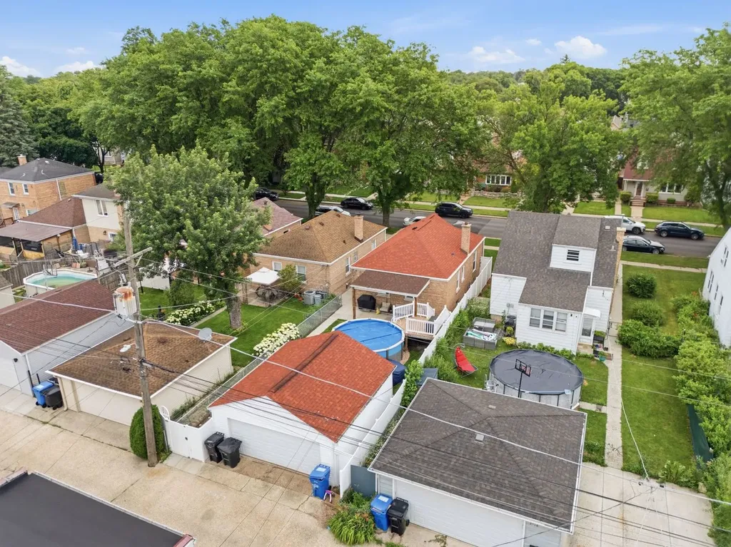 3914 North Pittsburgh Avenue Chicago IL 60634