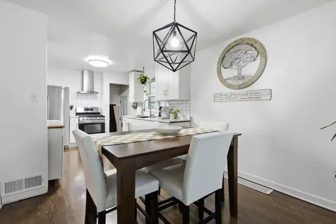 3914 North Pittsburgh Avenue Chicago IL 60634