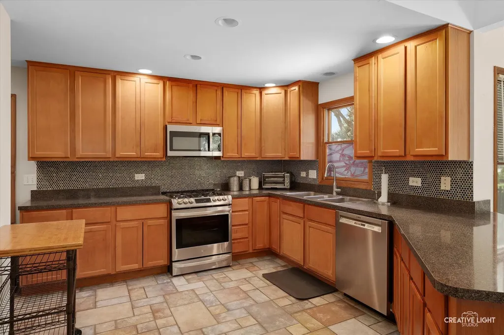 24456 Tufton Street Plainfield IL 60585