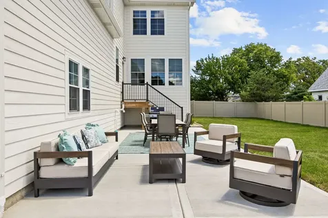 4510 Raymond Avenue Brookfield IL 60513