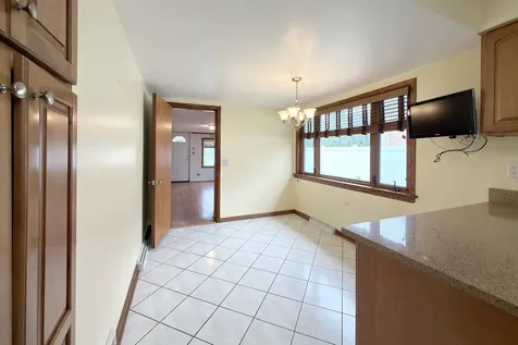 801 South See Gwun Avenue Mount Prospect IL 60056