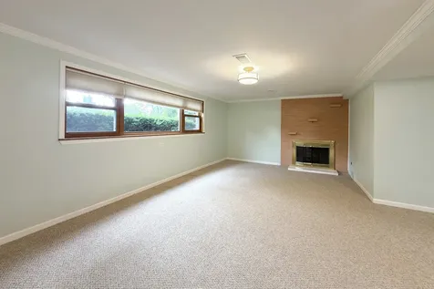 801 South See Gwun Avenue Mount Prospect IL 60056