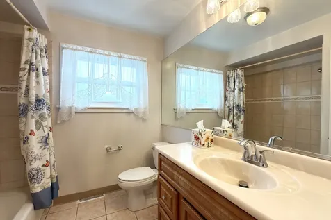 801 South See Gwun Avenue Mount Prospect IL 60056
