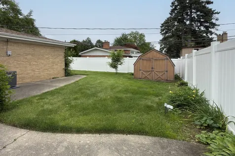 801 South See Gwun Avenue Mount Prospect IL 60056