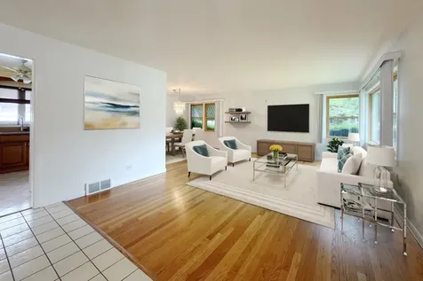 801 South See Gwun Avenue Mount Prospect IL 60056