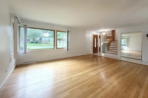 801 South See Gwun Avenue Mount Prospect IL 60056