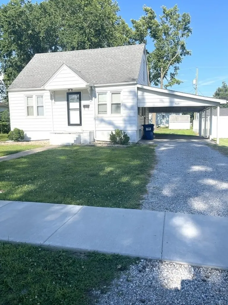 305 South 3rd Street Marion IL 62959