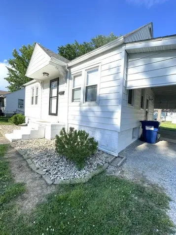 305 South 3rd Street Marion IL 62959