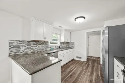 19350 Jacquie Avenue Romeoville IL 60446