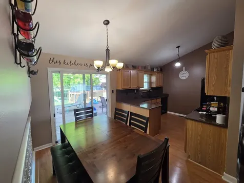 1002 Loren Drive Joliet IL 60431