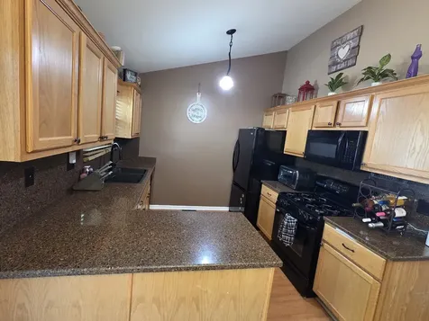 1002 Loren Drive Joliet IL 60431