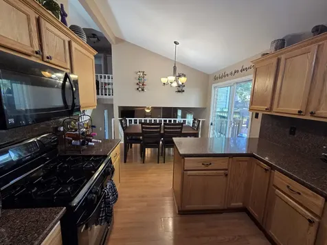 1002 Loren Drive Joliet IL 60431