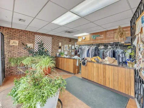 6915 Stanley Avenue Berwyn IL 60402