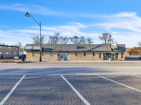 6915 Stanley Avenue Berwyn IL 60402