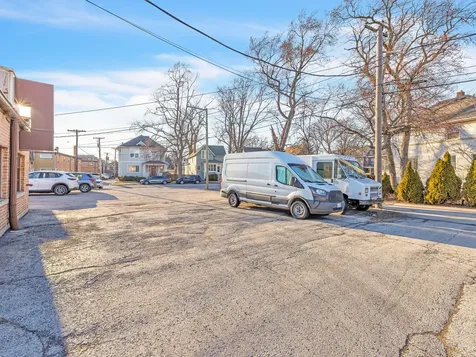 6915 Stanley Avenue Berwyn IL 60402