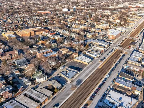6915 Stanley Avenue Berwyn IL 60402