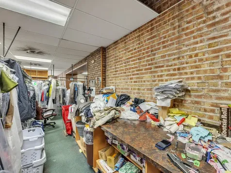 6915 Stanley Avenue Berwyn IL 60402