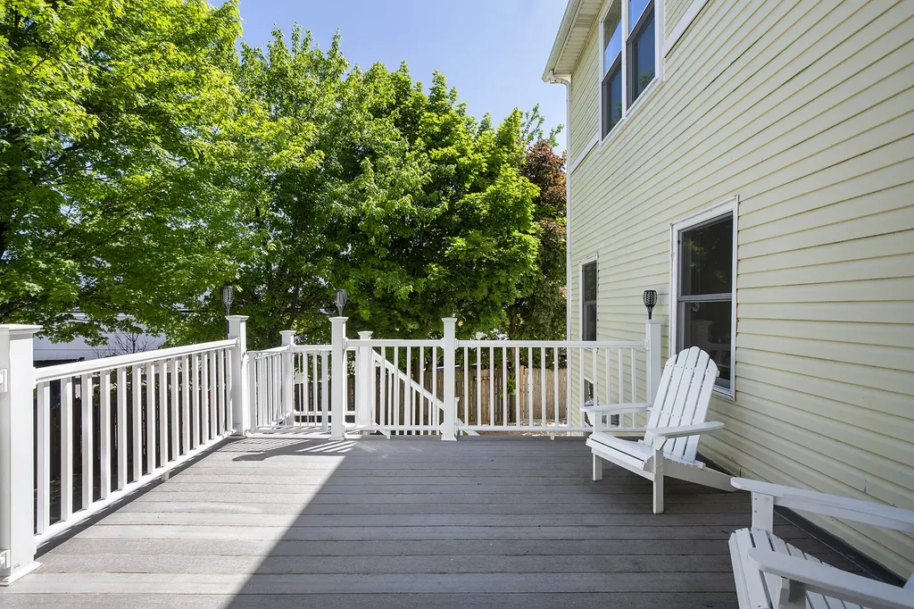 4249 North Kolmar Avenue Chicago IL 60641