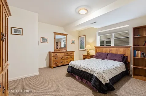 4249 North Kolmar Avenue Chicago IL 60641