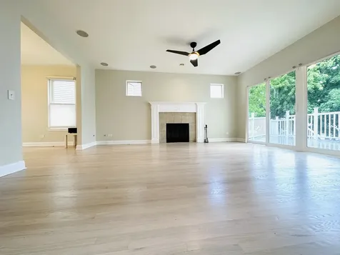 4249 North Kolmar Avenue Chicago IL 60641