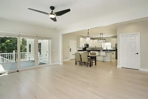4249 North Kolmar Avenue Chicago IL 60641