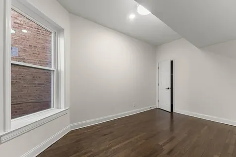 7532 South Champlain Avenue Chicago IL 60619