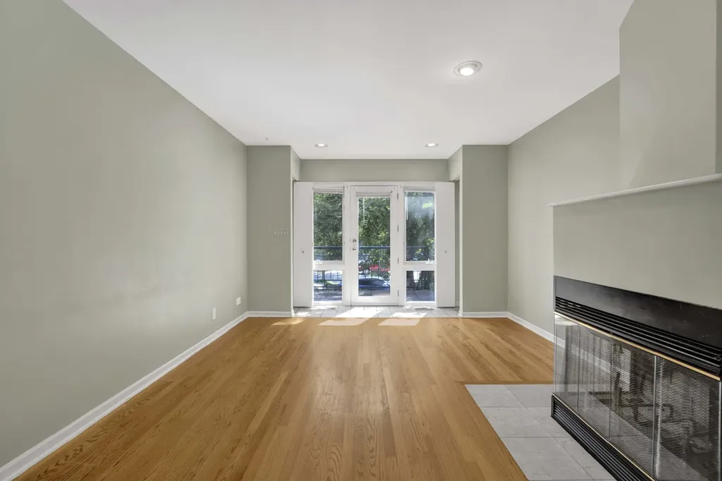 1441 South Plymouth Avenue Chicago IL 60605