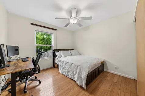 1726 Southbridge Court Schaumburg IL 60194