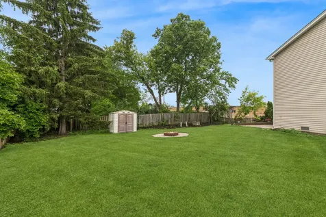 1726 Southbridge Court Schaumburg IL 60194