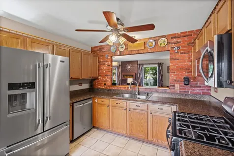 1006 Lindsay Street Joliet IL 60431