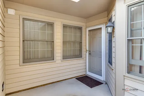 3209 North Daniels Court Arlington Heights IL 60004