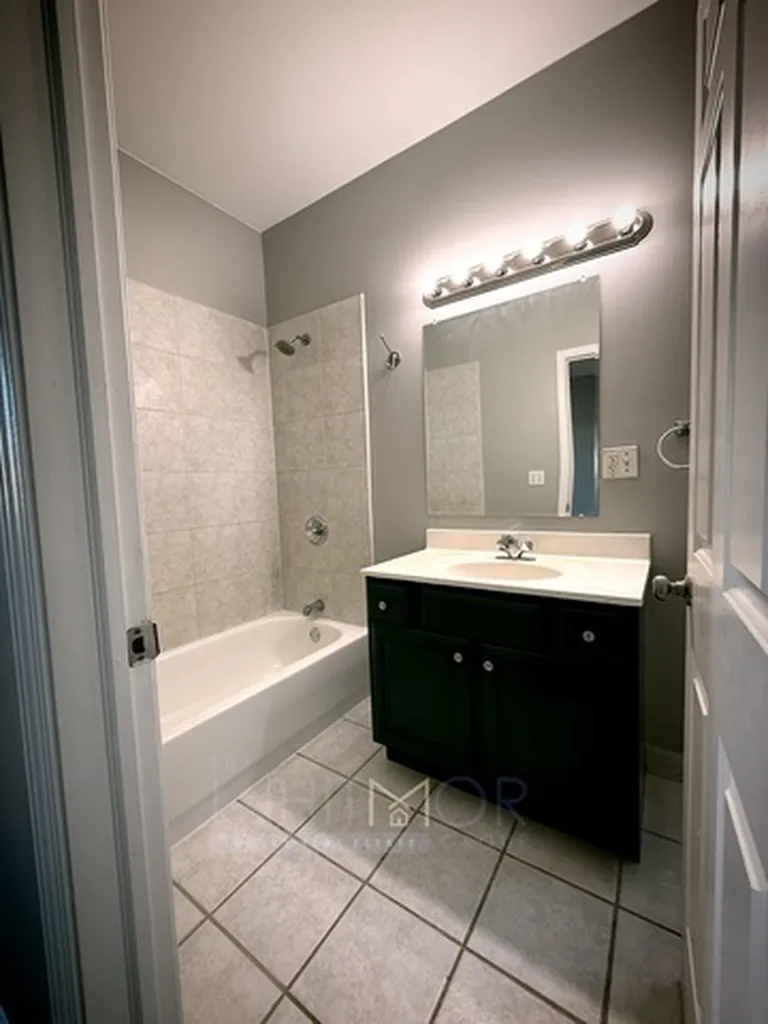 1108 East Marquette Road Chicago IL 60637