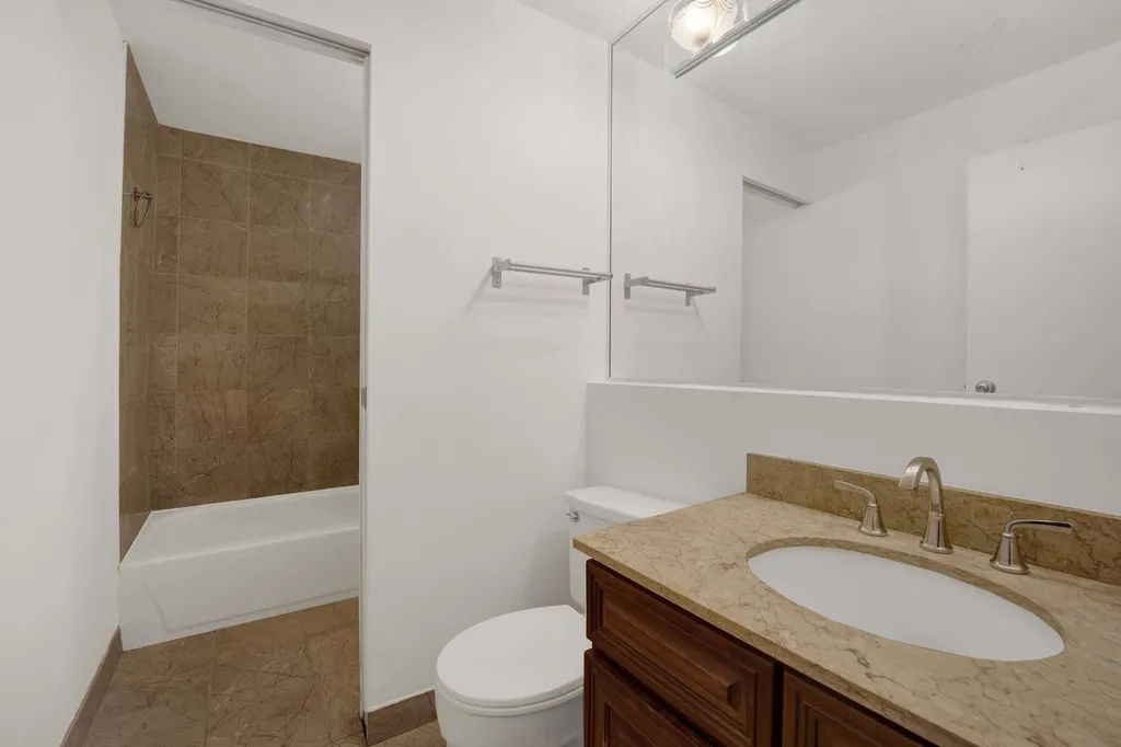 40 East 9th Street Chicago IL 60605