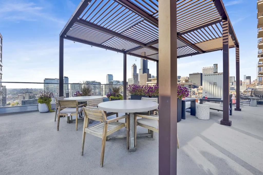 40 East 9th Street Chicago IL 60605
