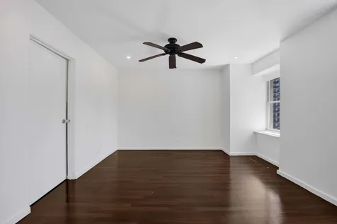 40 East 9th Street Chicago IL 60605