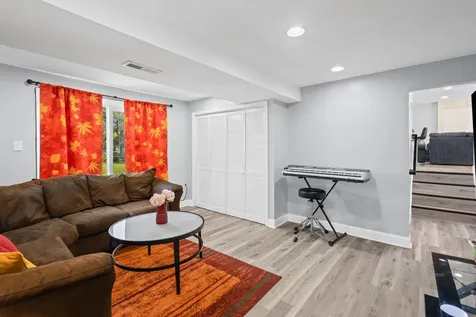 19049 Jonathan Lane Homewood IL 60430