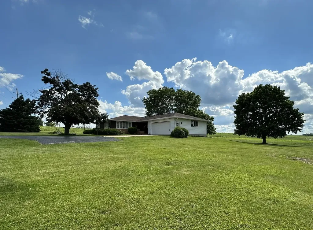 4430 Il Rte 26 N Freeport IL 61032