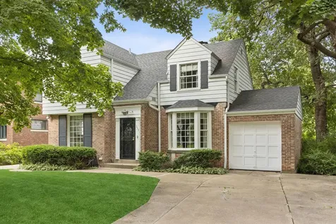 253 Northwood Road Riverside IL 60546