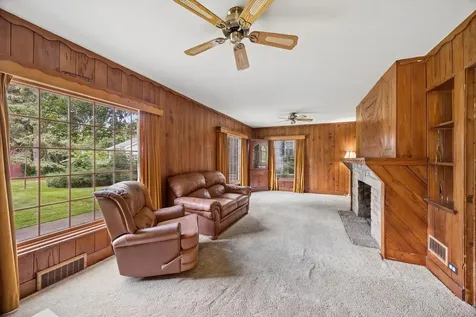 253 Northwood Road Riverside IL 60546