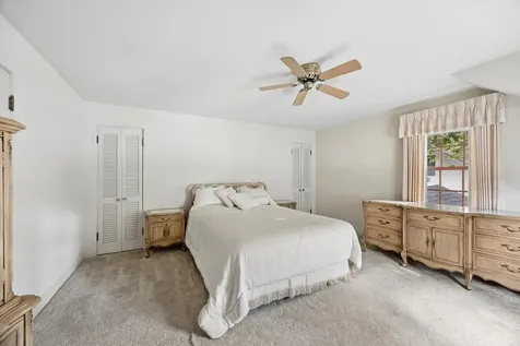253 Northwood Road Riverside IL 60546