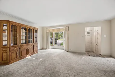 253 Northwood Road Riverside IL 60546