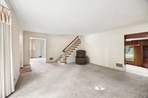 253 Northwood Road Riverside IL 60546