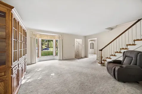 253 Northwood Road Riverside IL 60546