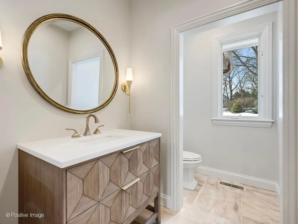 20 Natoma Drive Oak Brook IL 60523