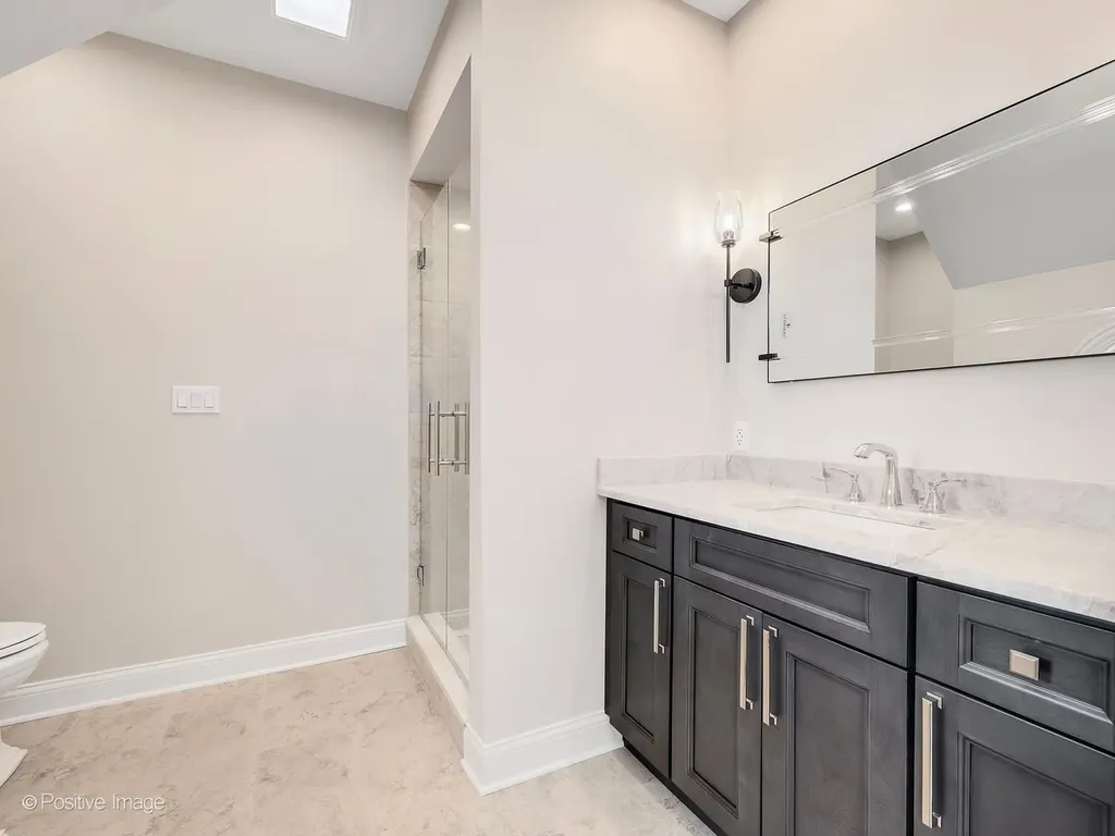 20 Natoma Drive Oak Brook IL 60523