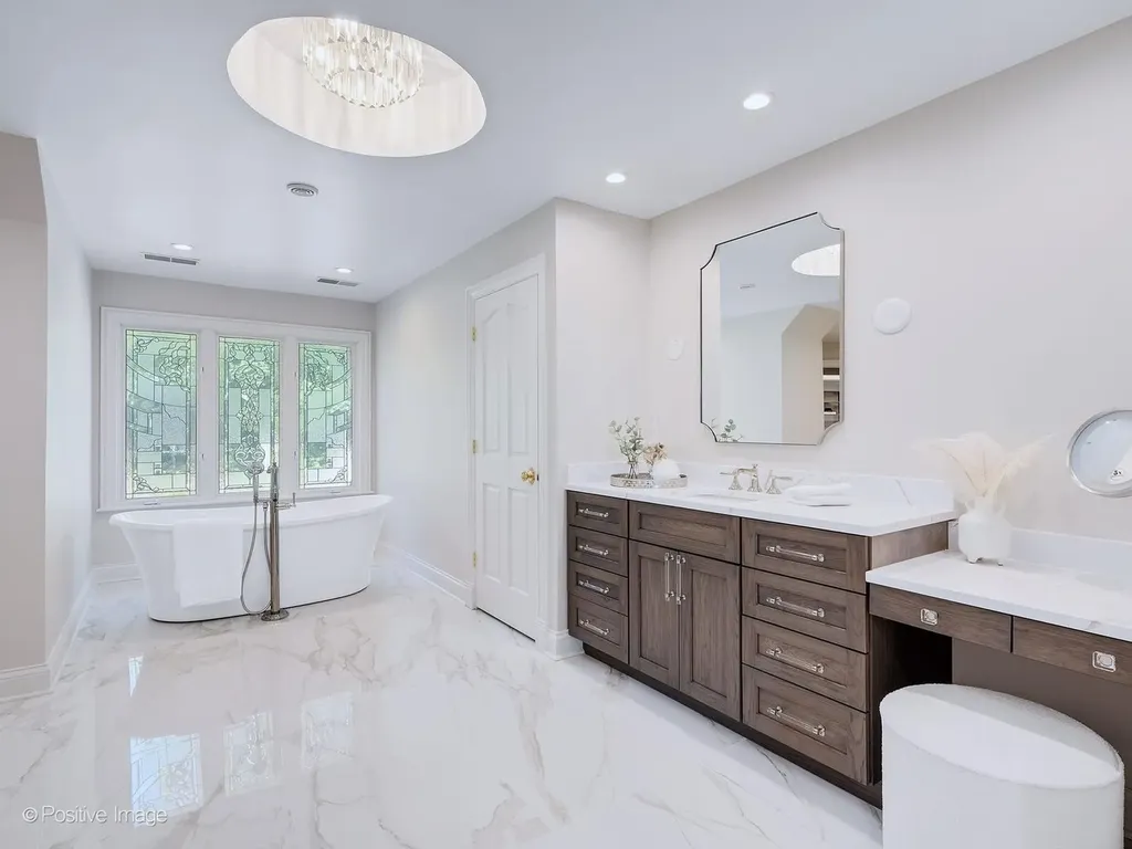 20 Natoma Drive Oak Brook IL 60523