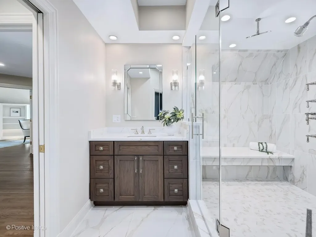 20 Natoma Drive Oak Brook IL 60523