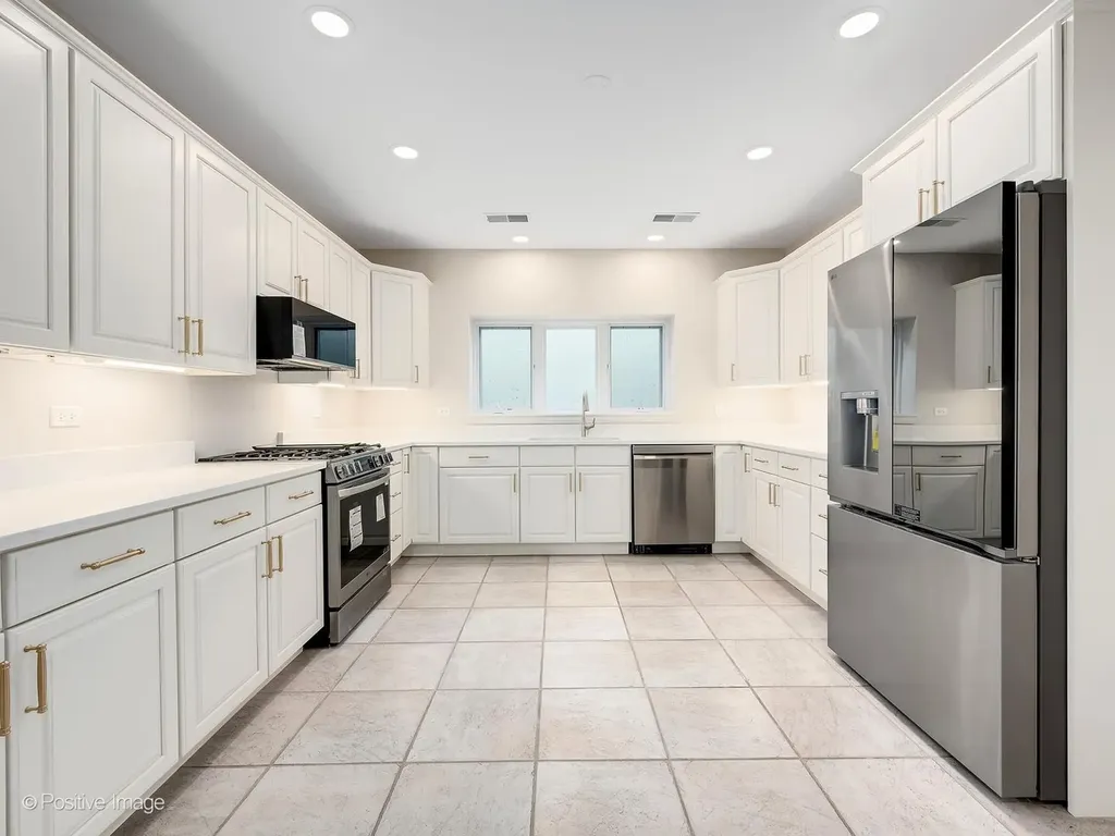 20 Natoma Drive Oak Brook IL 60523