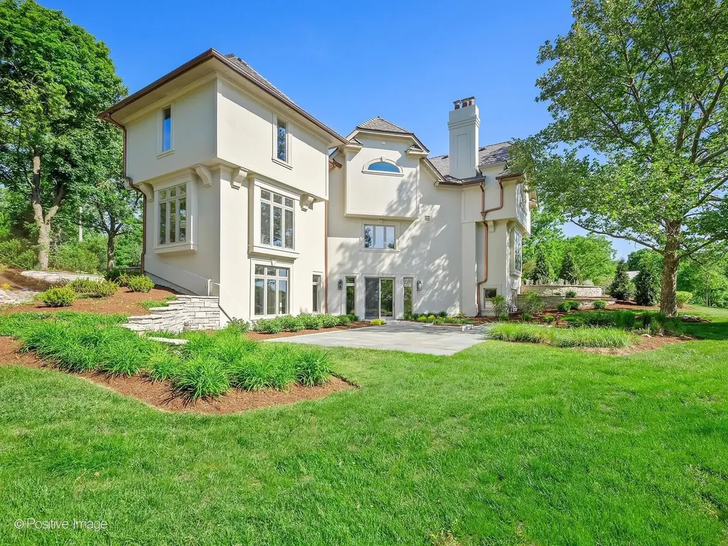 20 Natoma Drive Oak Brook IL 60523