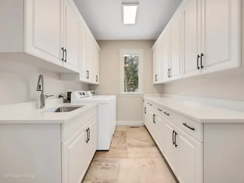 20 Natoma Drive Oak Brook IL 60523